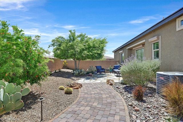9812 Guiding Light Avenue, Las Vegas, NV 89149