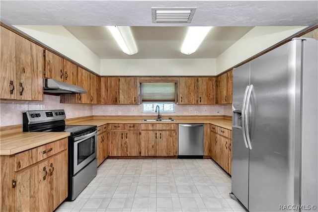 1105 S Waterview Drive, Inverness, FL 34450