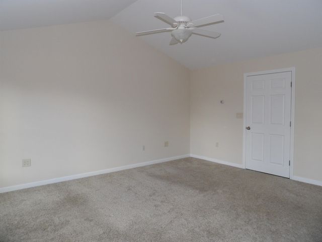 71 Cobb Lane, Clarendon, VT 05959