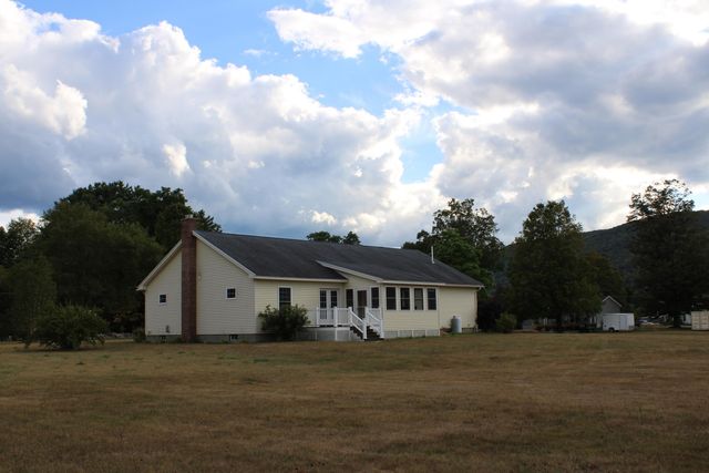 71 Cobb Lane, Clarendon, VT 05959