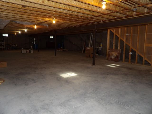 71 Cobb Lane, Clarendon, VT 05959