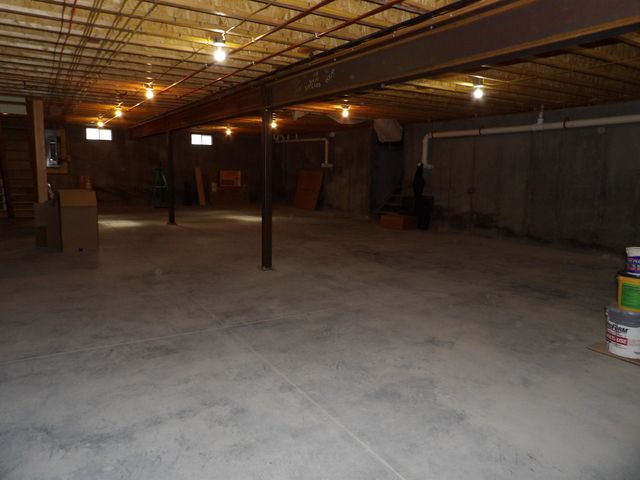 71 Cobb Lane, Clarendon, VT 05959