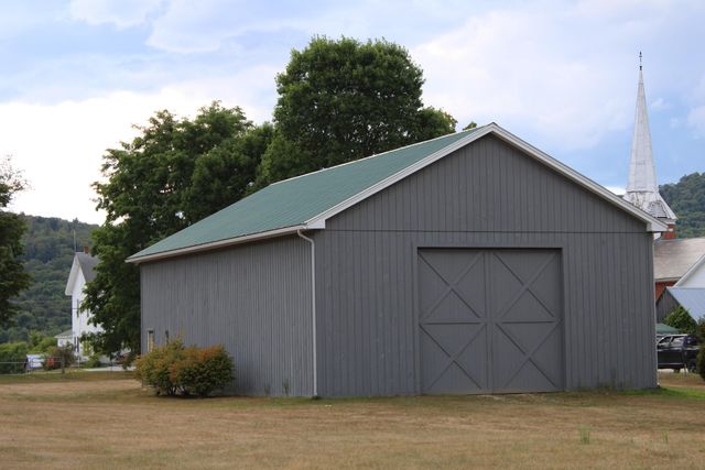 71 Cobb Lane, Clarendon, VT 05959