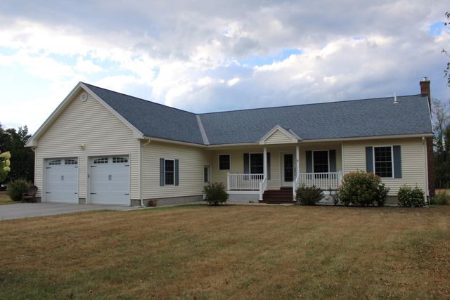 71 Cobb Lane, Clarendon, VT 05959