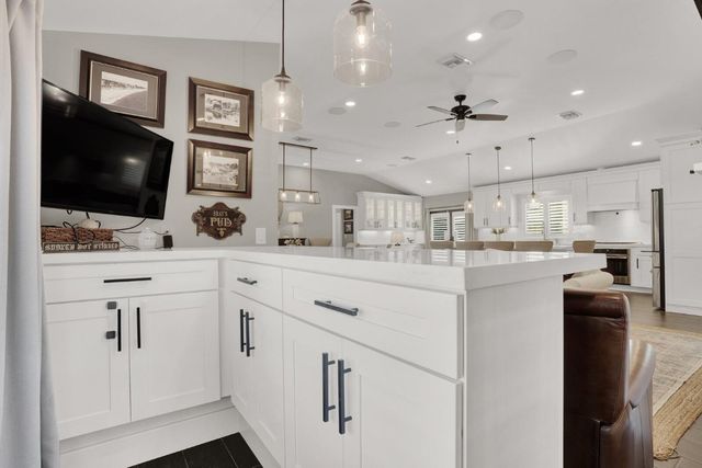 2713 NE 21st Avenue, Fort Lauderdale, FL 33306