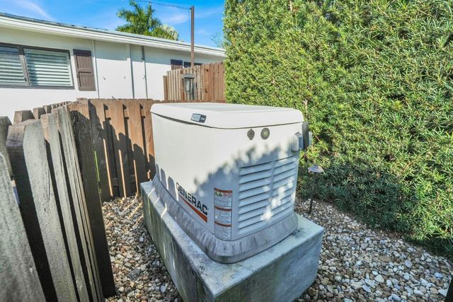 2713 NE 21st Avenue, Fort Lauderdale, FL 33306