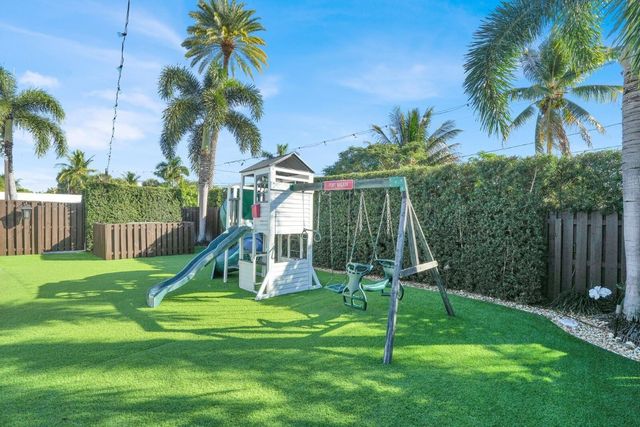 2713 NE 21st Avenue, Fort Lauderdale, FL 33306