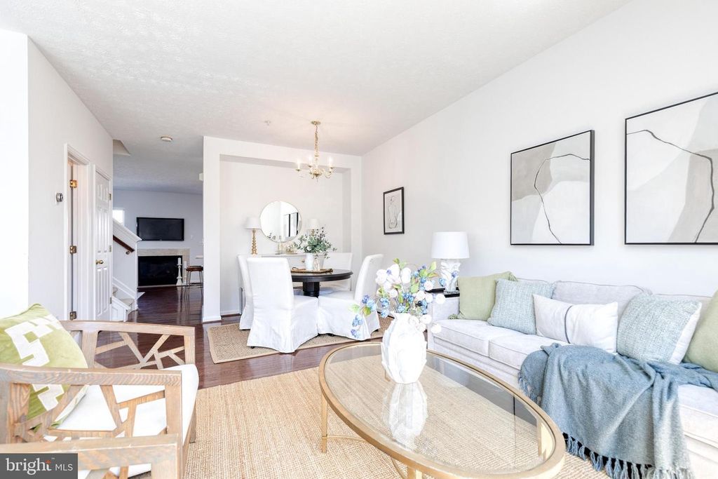 Image 15 of property listing at 5048 KEMSLEY CT, Baltimore, MD 21237