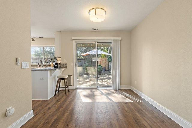 6728 Palmtree Ct, Fair Oaks, CA 95628