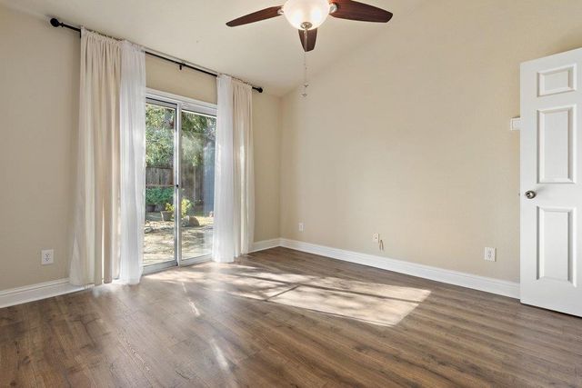 6728 Palmtree Ct, Fair Oaks, CA 95628