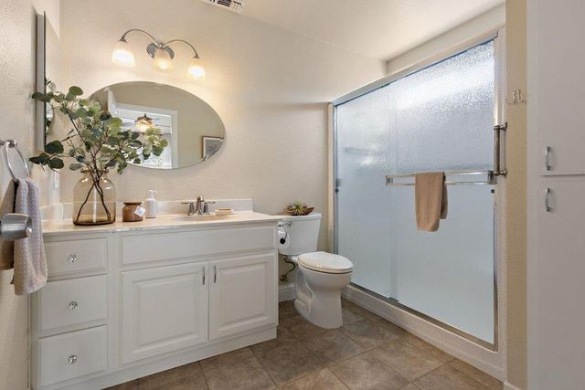 6728 Palmtree Ct, Fair Oaks, CA 95628