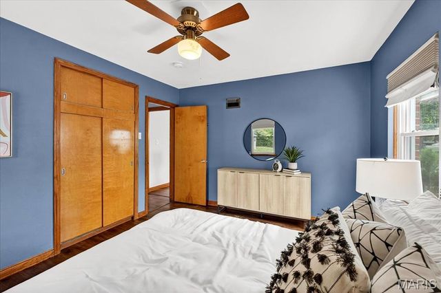 945 Liggett Avenue, Crestwood, MO 63126