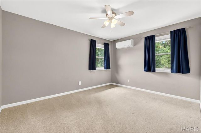 945 Liggett Avenue, Crestwood, MO 63126