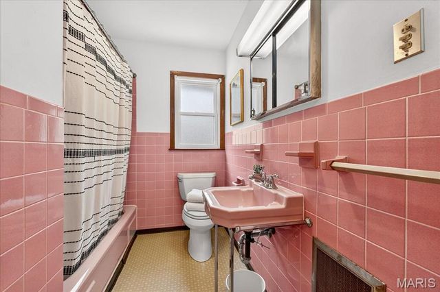 945 Liggett Avenue, Crestwood, MO 63126