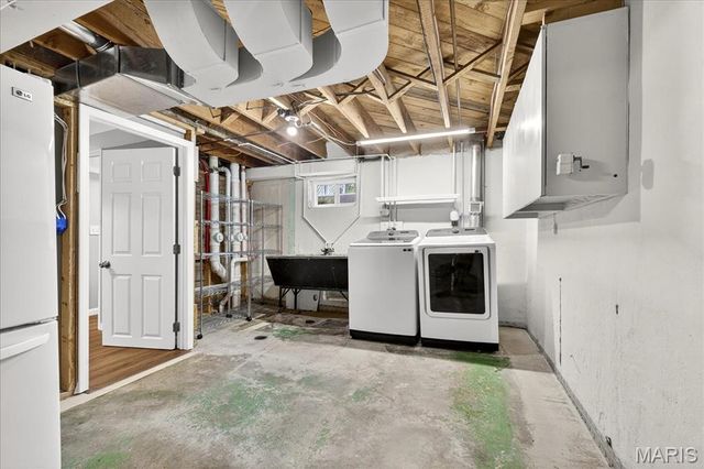 945 Liggett Avenue, Crestwood, MO 63126