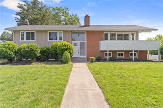 201 Winston Ave, Colonial Heights, VA 23834
