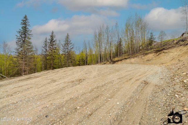 1060 N Hickory Street, Wasilla, AK 99654