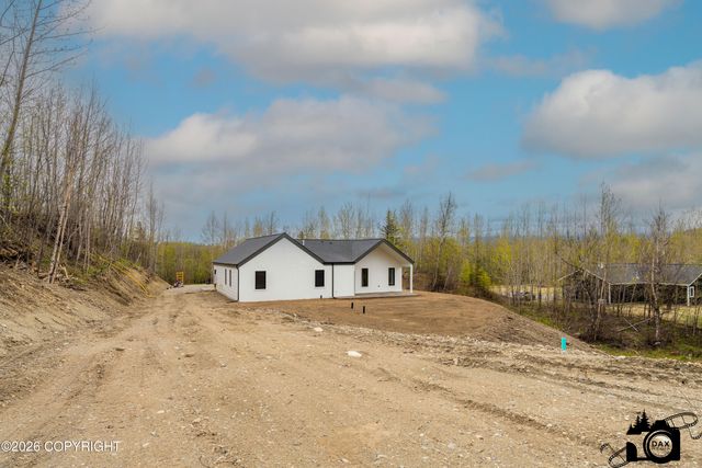 1060 N Hickory Street, Wasilla, AK 99654