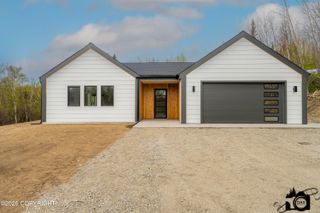 1060 N Hickory Street, Wasilla, AK 99654
