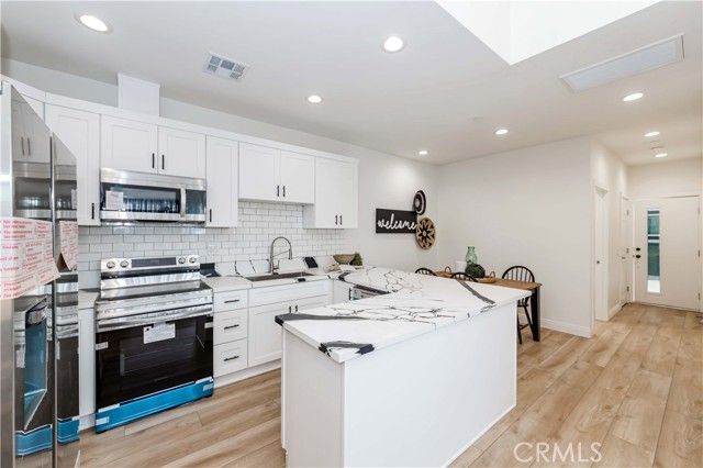 539 W Amerige Avenue, Fullerton, CA 92832