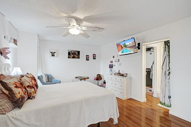 9471 SW 49th Place, Cooper City, FL 33328