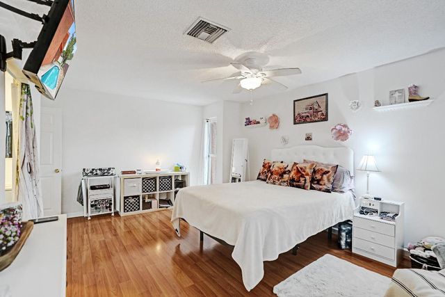 9471 SW 49th Place, Cooper City, FL 33328