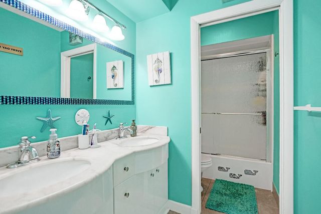 9471 SW 49th Place, Cooper City, FL 33328