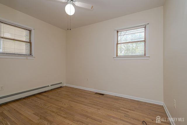 32 Lincoln Avenue, Colonia, NJ 07067