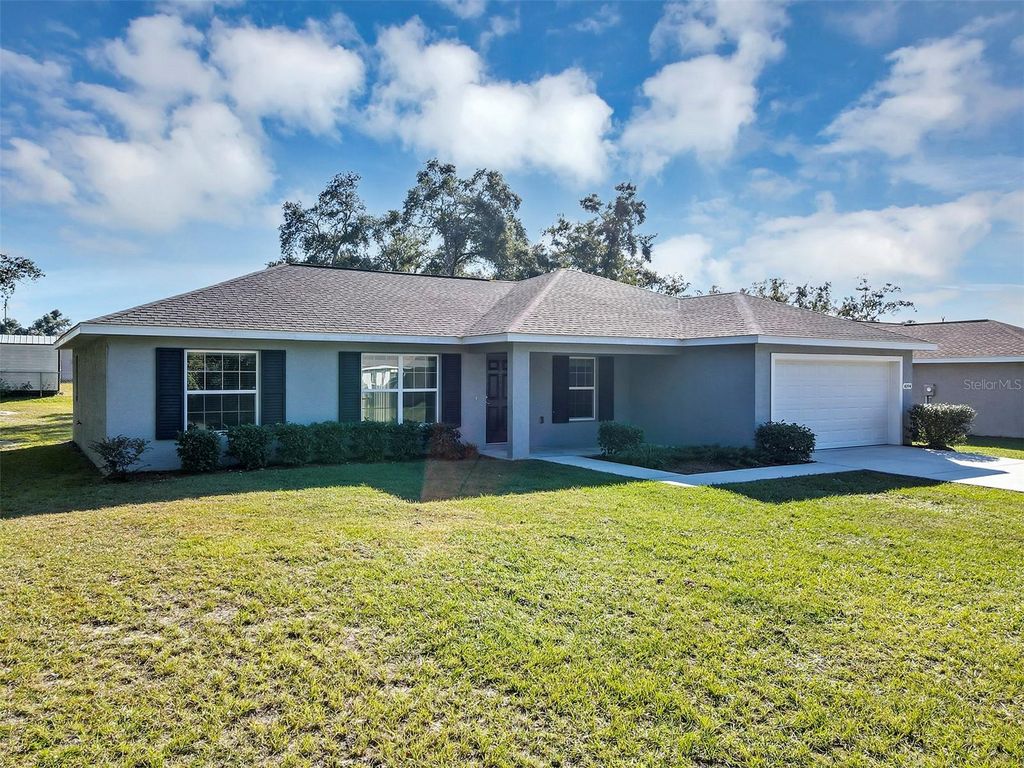 Image 2 of property listing at 4094 SW 132ND LANE, Ocala, FL 34473