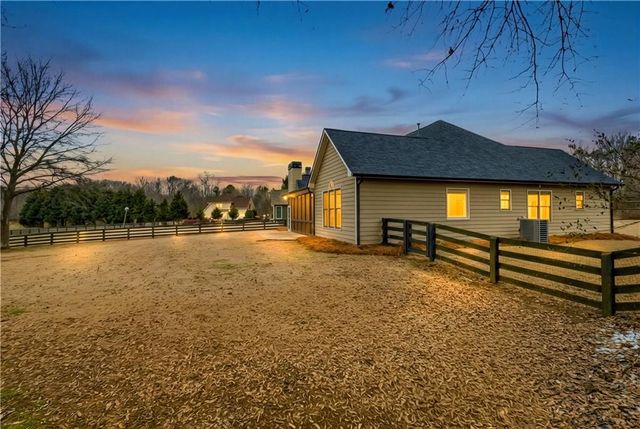 9545 Old Preserve Trail, Ball Ground, GA 30107