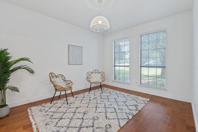 222 Primrose DR, Kyle, TX 78640