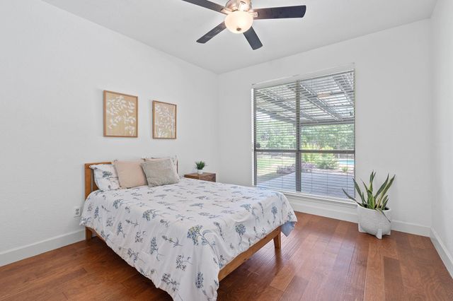 222 Primrose DR, Kyle, TX 78640
