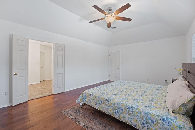 222 Primrose DR, Kyle, TX 78640