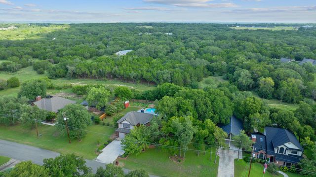 222 Primrose DR, Kyle, TX 78640