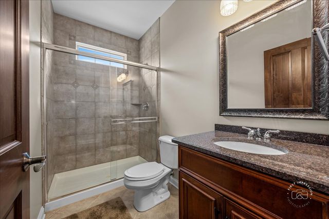 4N734 BLUE LAKE Circle, St. Charles, IL 60175