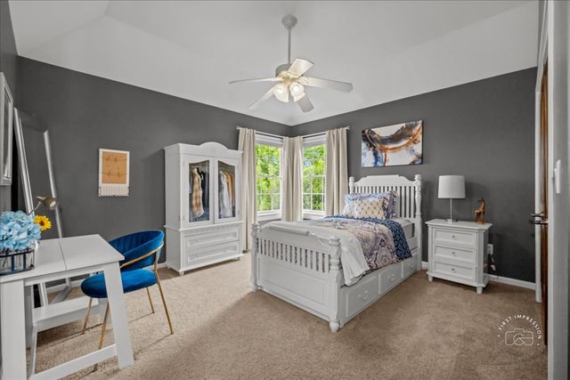 4N734 BLUE LAKE Circle, St. Charles, IL 60175