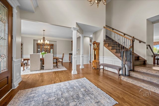 4N734 BLUE LAKE Circle, St. Charles, IL 60175
