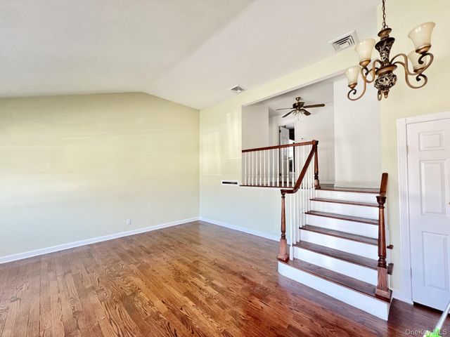 44 Bruce Lane, Westbury, NY 11590