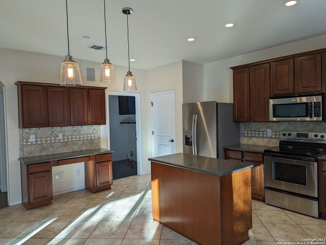 9714 Acadian dr, San Antonio, TX 78245