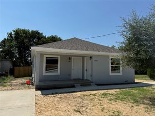 1501 College Street 1503, Grand Prairie, TX 75050