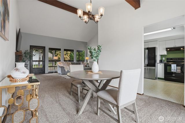 729 NE Pinecrest Drive, Bremerton, WA 98311