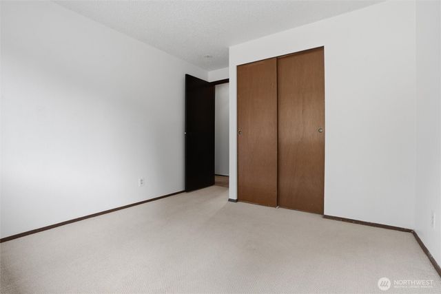 729 NE Pinecrest Drive, Bremerton, WA 98311