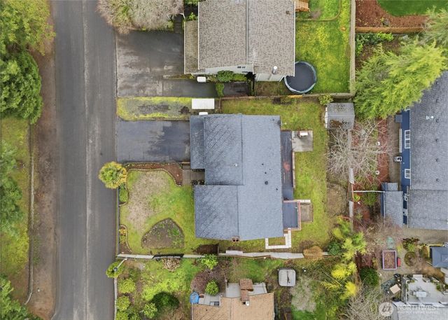 729 NE Pinecrest Drive, Bremerton, WA 98311