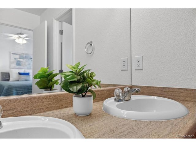 9758 Laredo St 28-28C, Commerce City, CO 80022