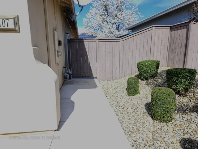 107 Ashworth Dr, Ione, CA 95640