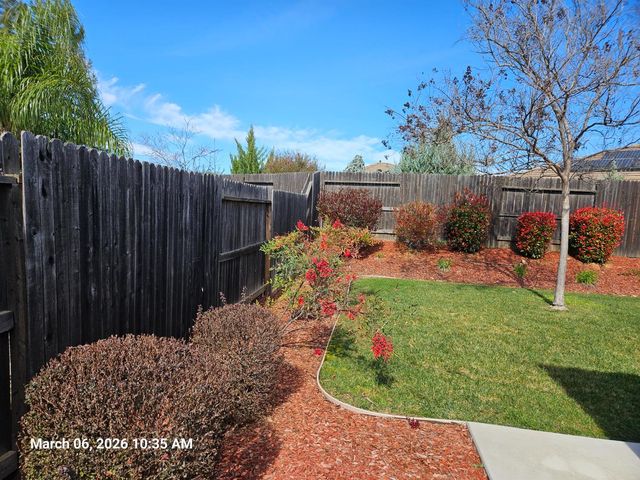 107 Ashworth Dr, Ione, CA 95640