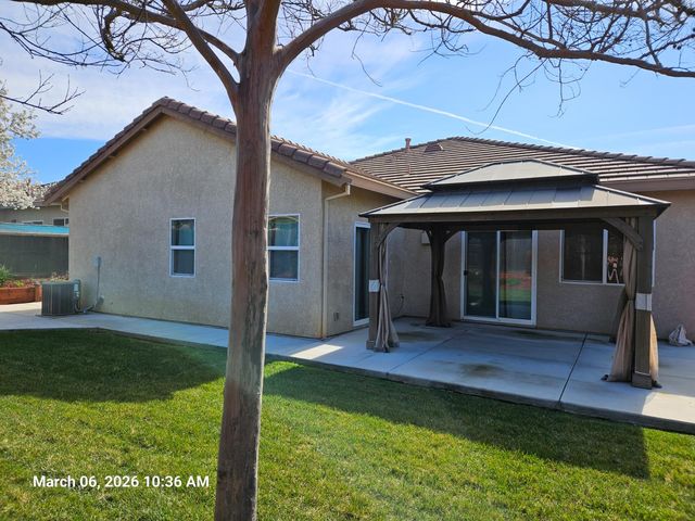 107 Ashworth Dr, Ione, CA 95640