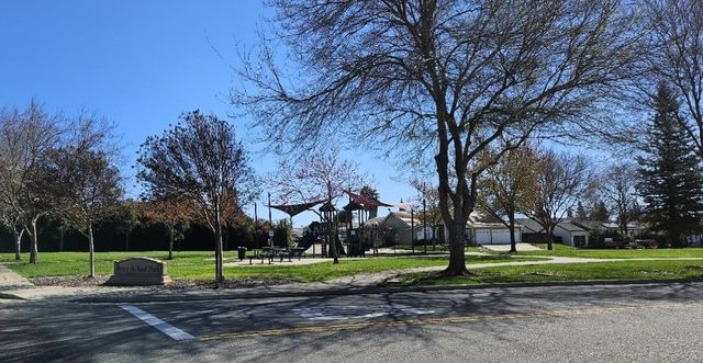 107 Ashworth Dr, Ione, CA 95640