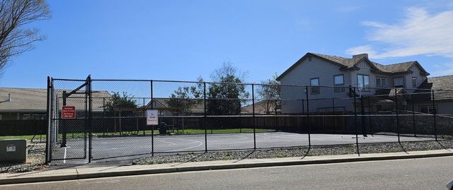 107 Ashworth Dr, Ione, CA 95640