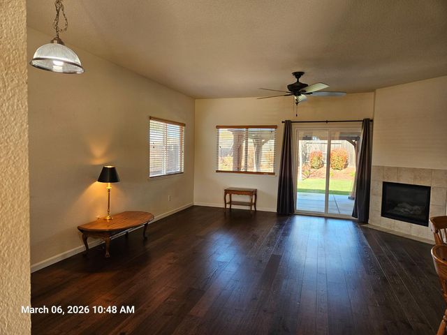 107 Ashworth Dr, Ione, CA 95640